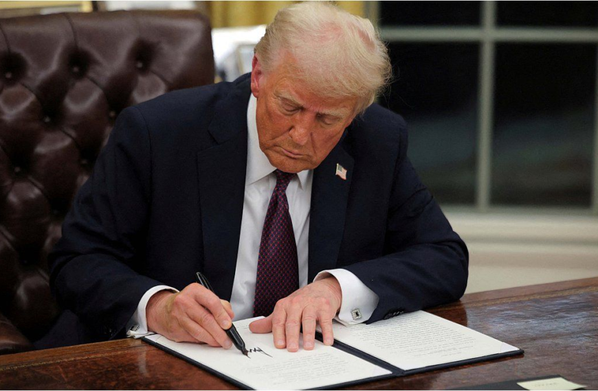 Donald Trump promulgó una ley que prohíbe la difusión sin consentimiento de pornografía generada con Inteligencia Artificial